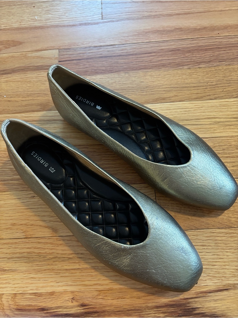 Birdies Metallic Gold Square Toe V-Neck Leather Flats- Size 6.5